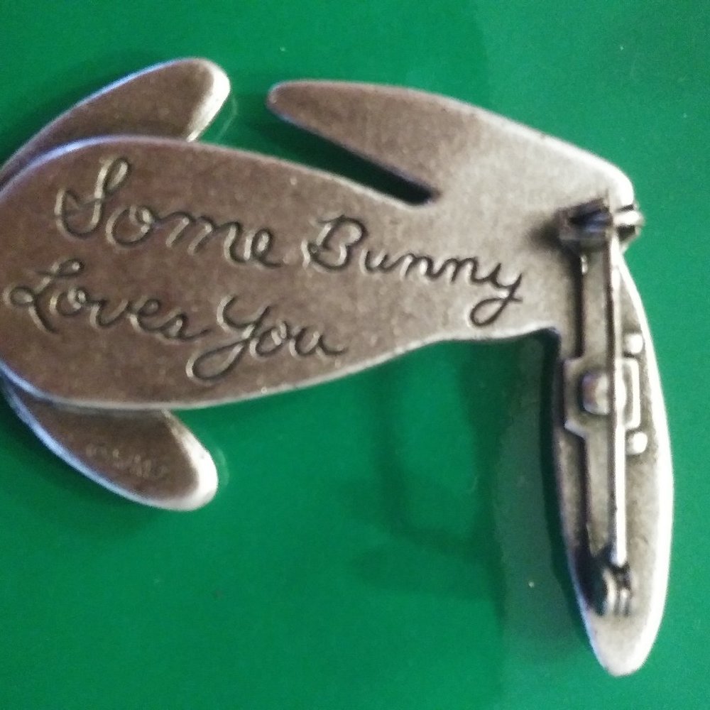 Easter Bunny Brooch Pin Vintage EUC - Picture 3 of 8